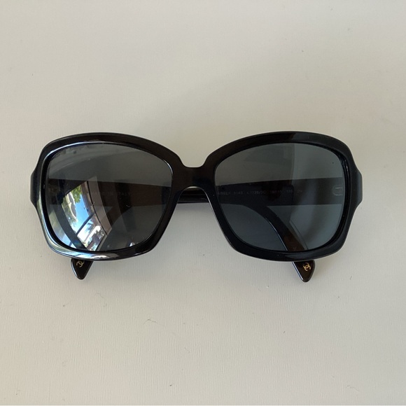 CHANEL Accessories - Authentic Vintage Chanel Black Sunglasses Shades